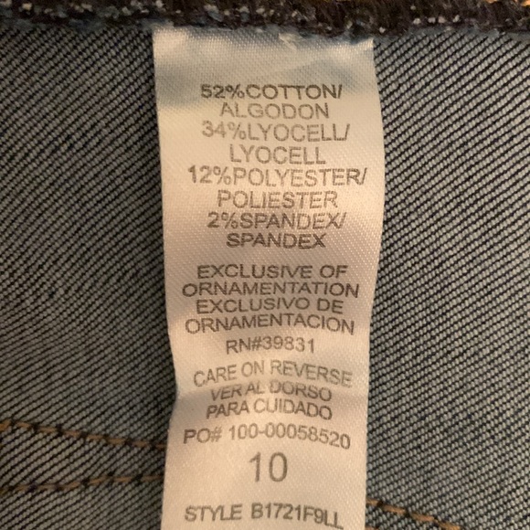 Democracy Jeans - Picture 4 of 7